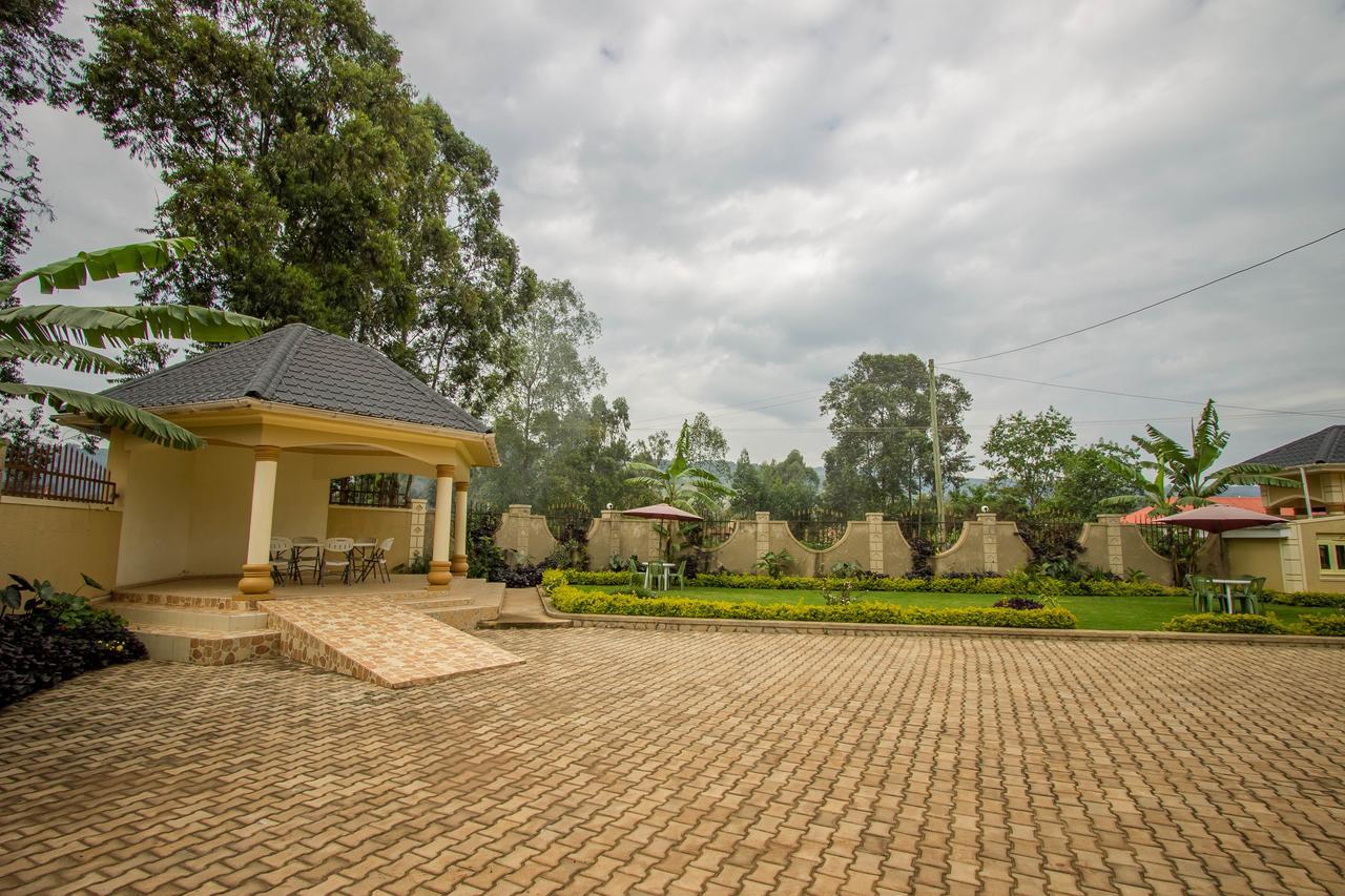 Heras Country Resort Kabale Exterior foto