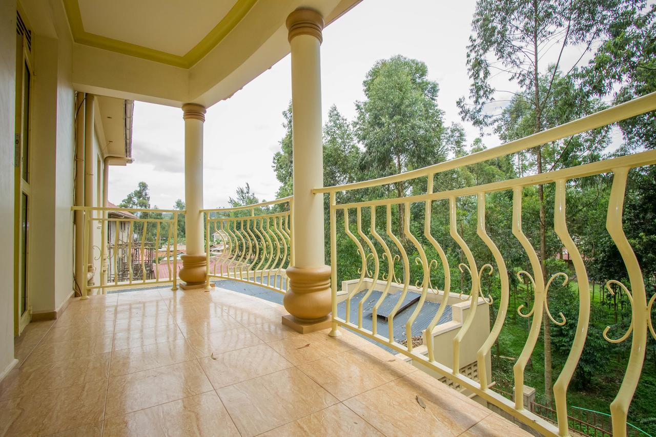 Heras Country Resort Kabale Exterior foto